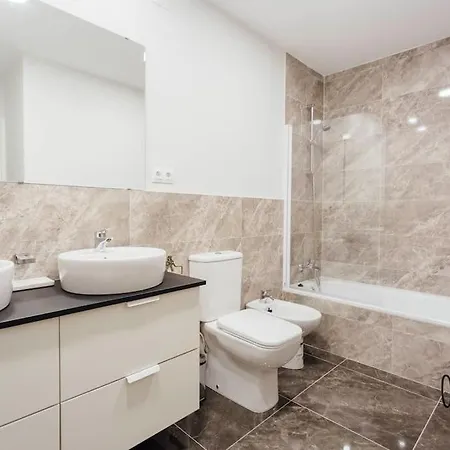 O&l Aire - Spacious And Bright In The Heart Of Apartment Seville
